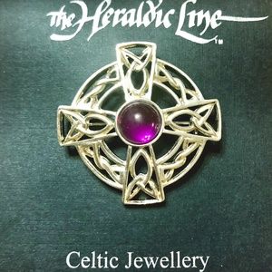 Celtic Cross Round Shield Scottish Brooch  New
